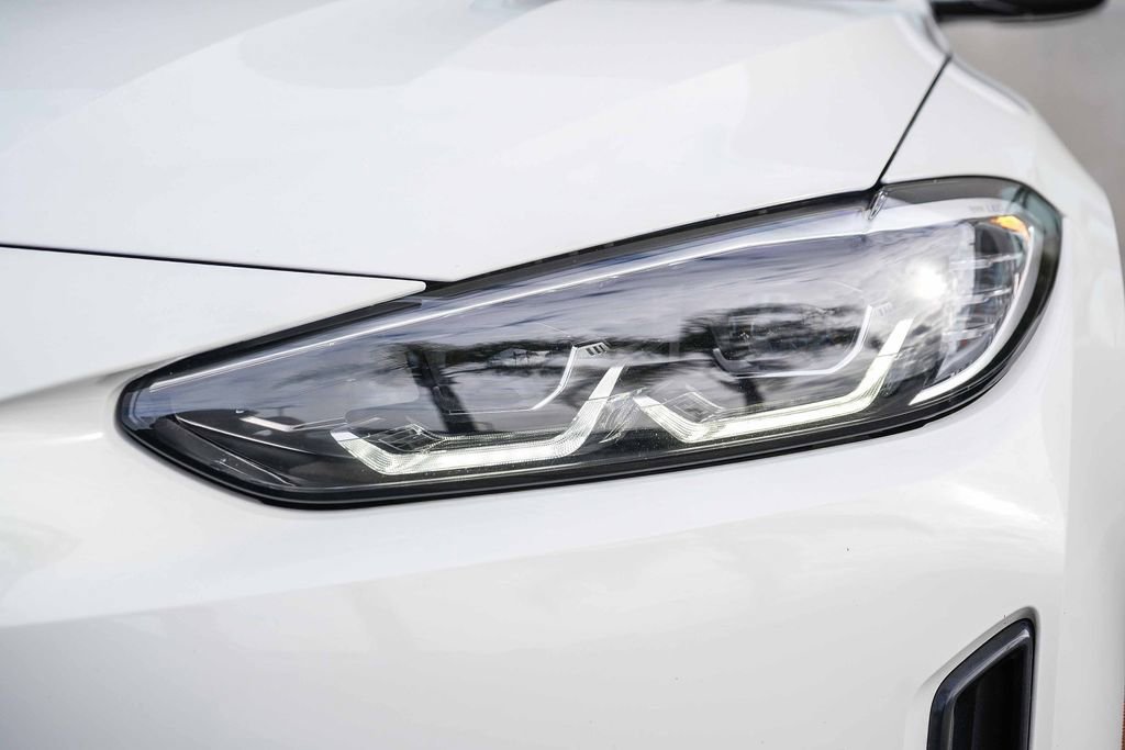 Used 2023 BMW i4 eDrive35 RWD image 4