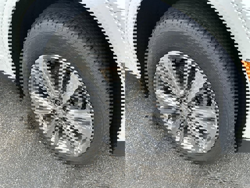 Certified 2023 Cadillac XT5 Premium Luxury w/ Technology Package image 10