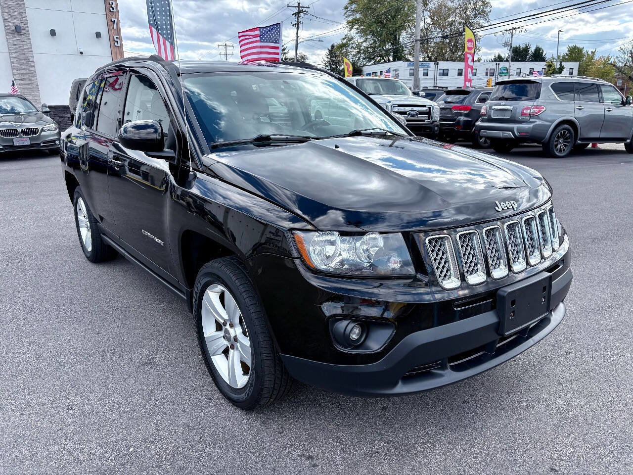 Used 2014 Jeep Compass Latitude FWD image 8