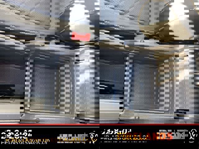 New 2025 Volkswagen Tiguan SE image 41