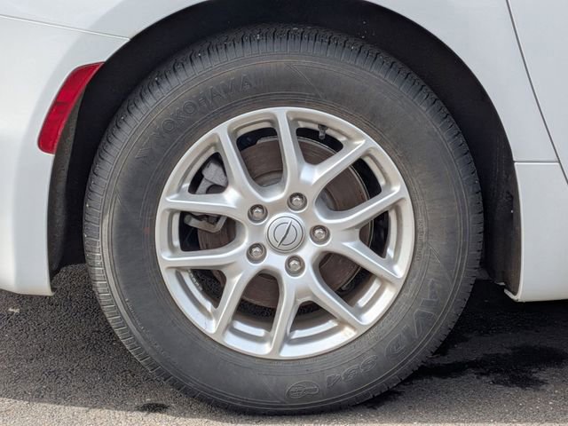 Certified 2025 Chrysler Pacifica Select image 31