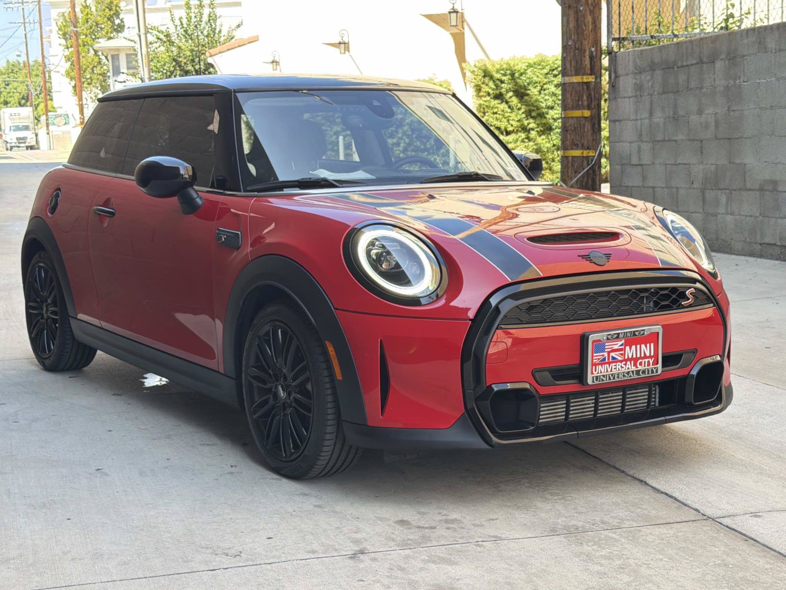 Used 2024 MINI Cooper S FWD image 2