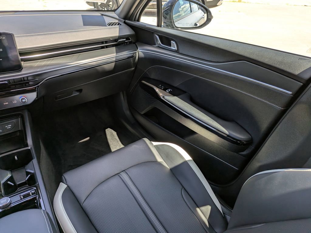 Certified 2025 Kia K5 GT-Line FWD image 17