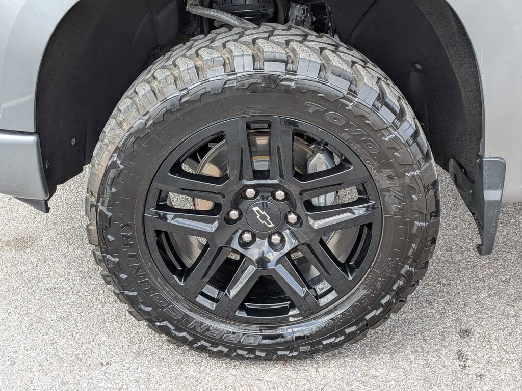 Used 2024 Chevrolet Silverado 1500 Custom image 11