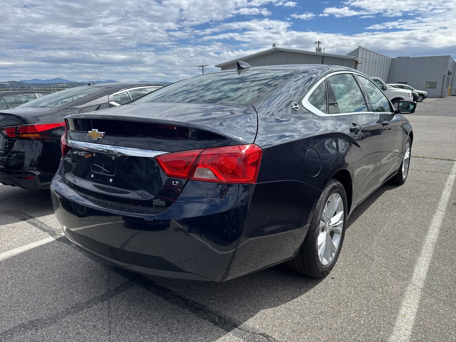 Used 2015 Chevrolet Impala LT FWD image 6