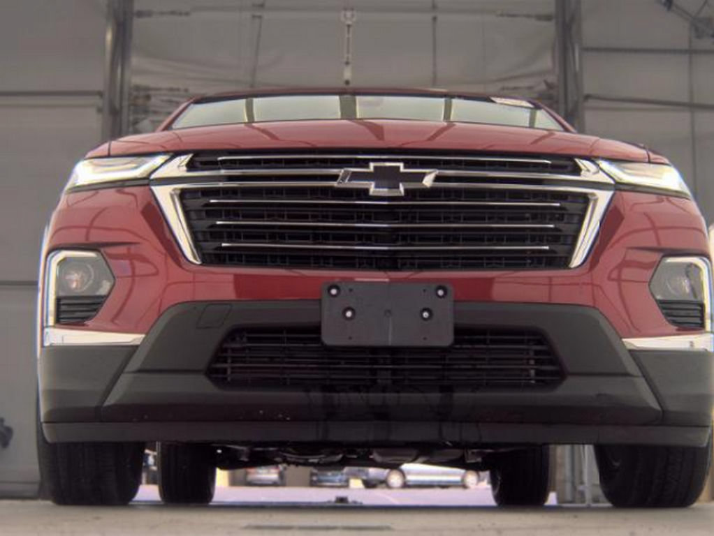 Used 2023 Chevrolet Traverse LT AWD/4WD image 4