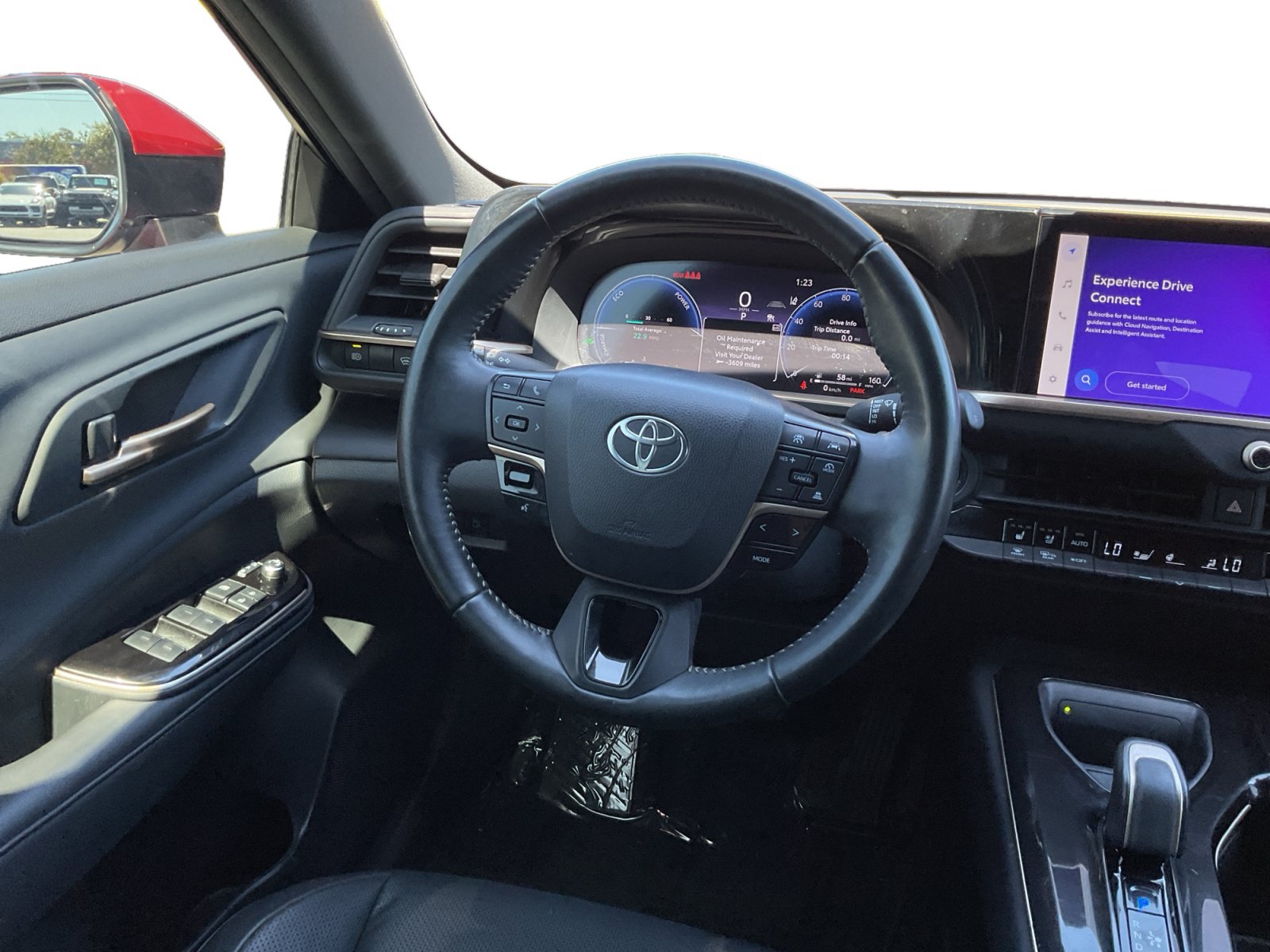 Used 2025 Toyota Crown w/ Carpet Mat Package (TMS) AWD/4WD image 9