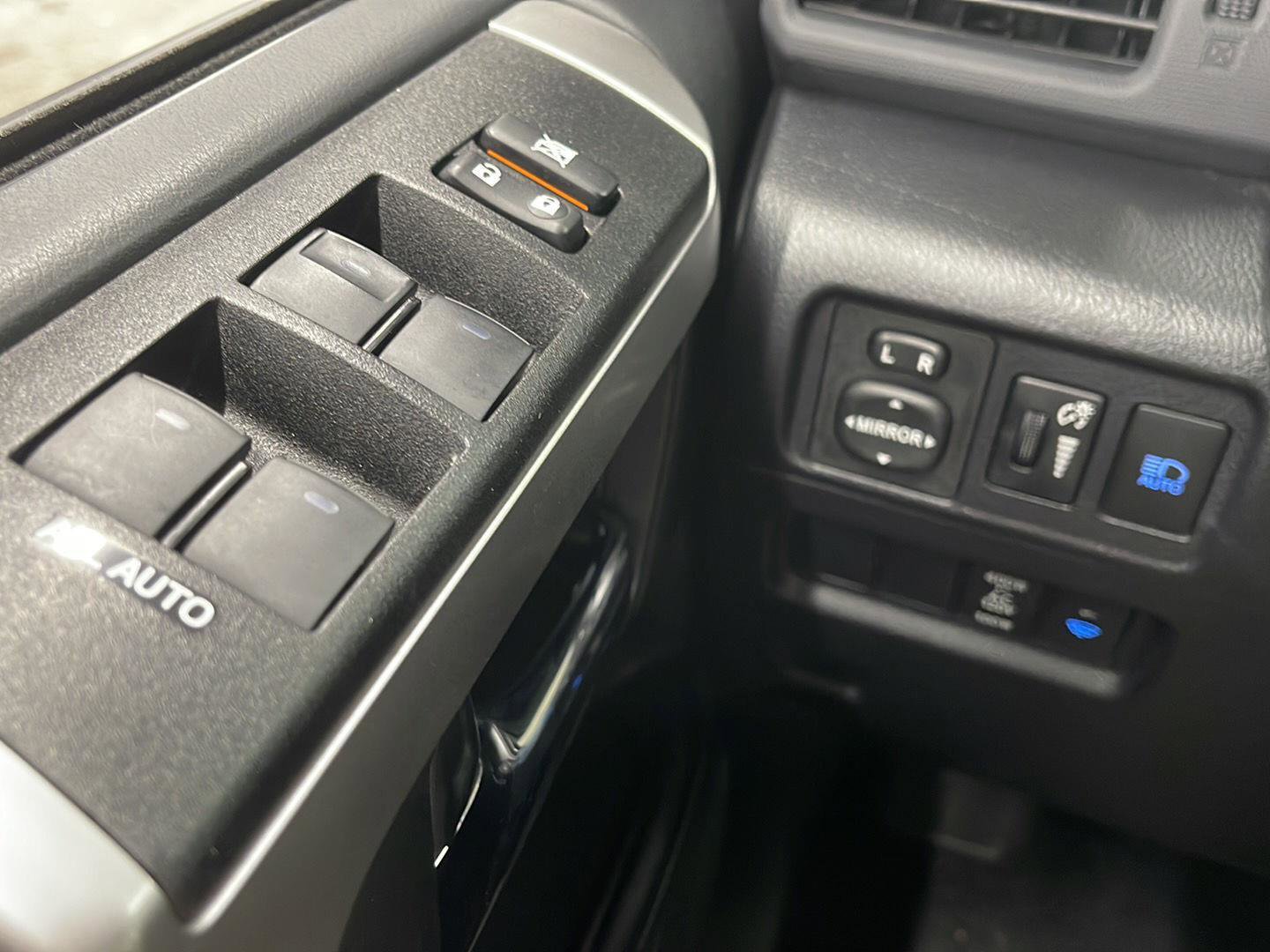 Used 2024 Toyota 4Runner SR5 Premium image 17