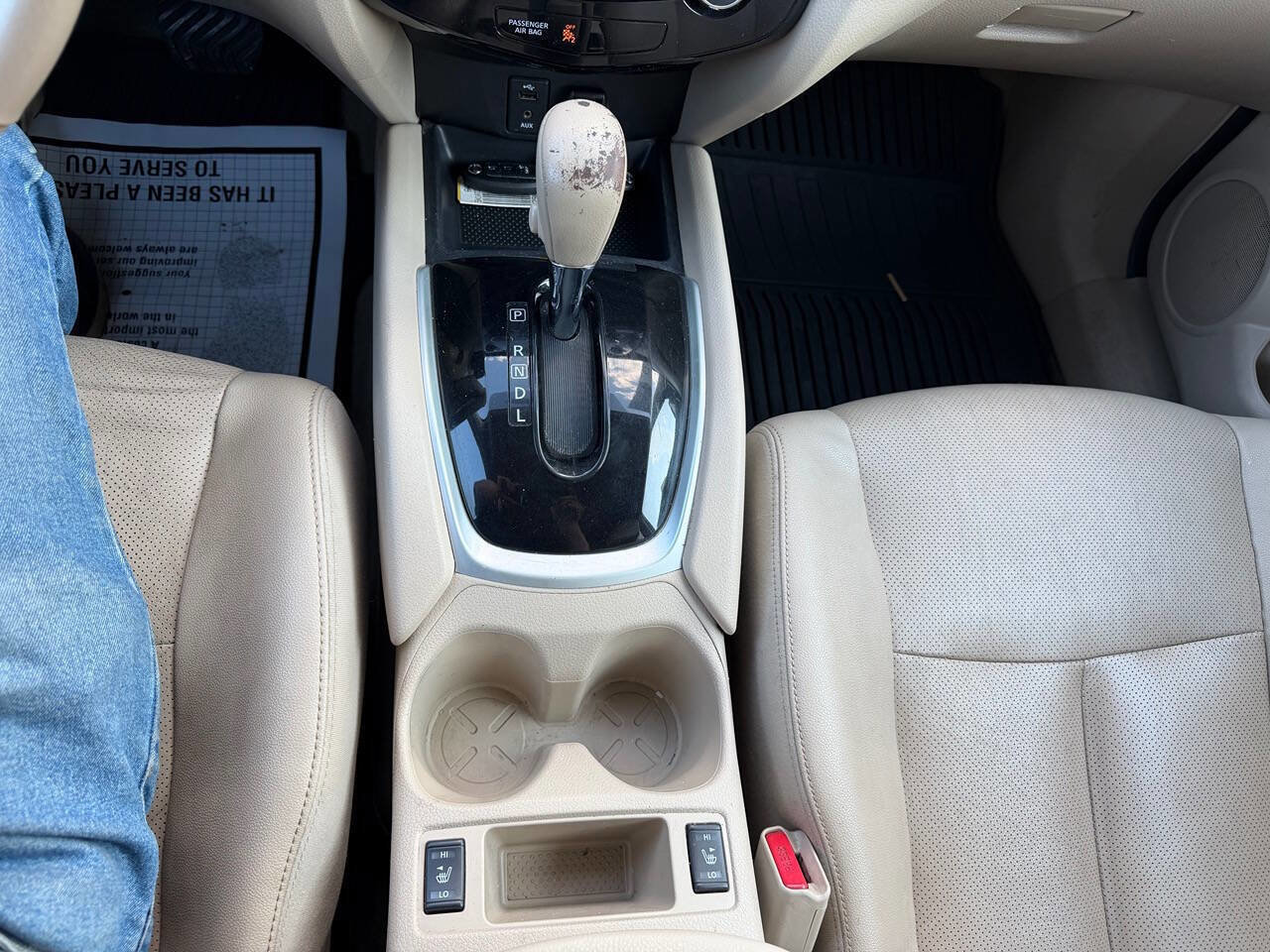 Used 2015 Nissan Rogue SL w/ SL Premium Package image 16