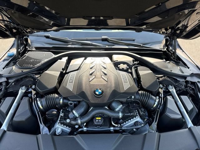 Used 2020 BMW 750i xDrive w/ Executive Package AWD/4WD image 38