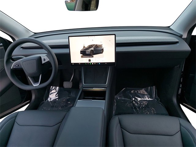 Used 2026 Tesla Model Y Long Range image 9