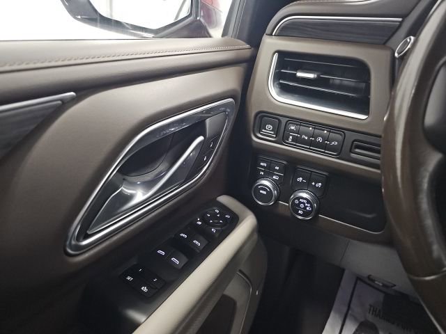 Used 2021 GMC Yukon SLT w/ Rear Media and Nav Package AWD/4WD image 27