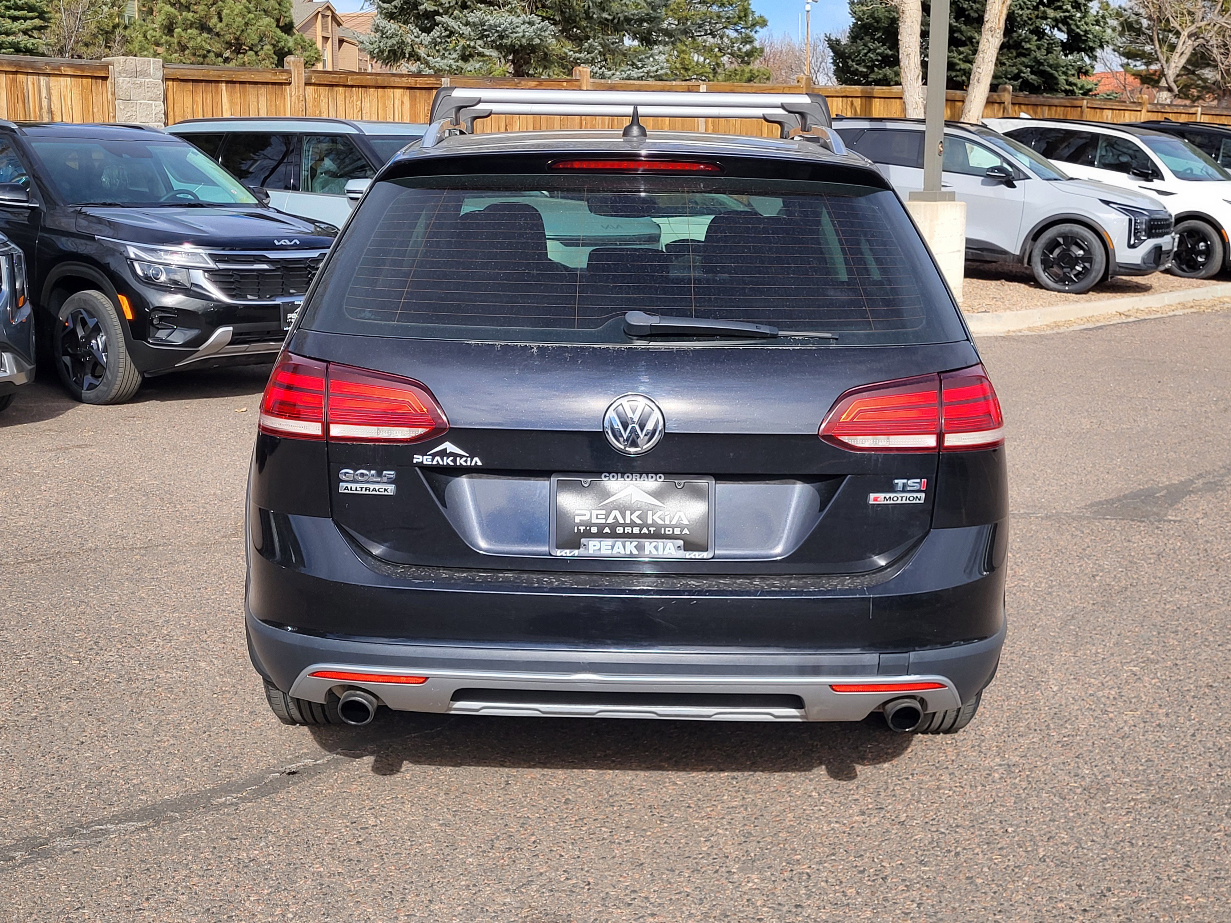 Used 2018 Volkswagen Golf Alltrack S image 11