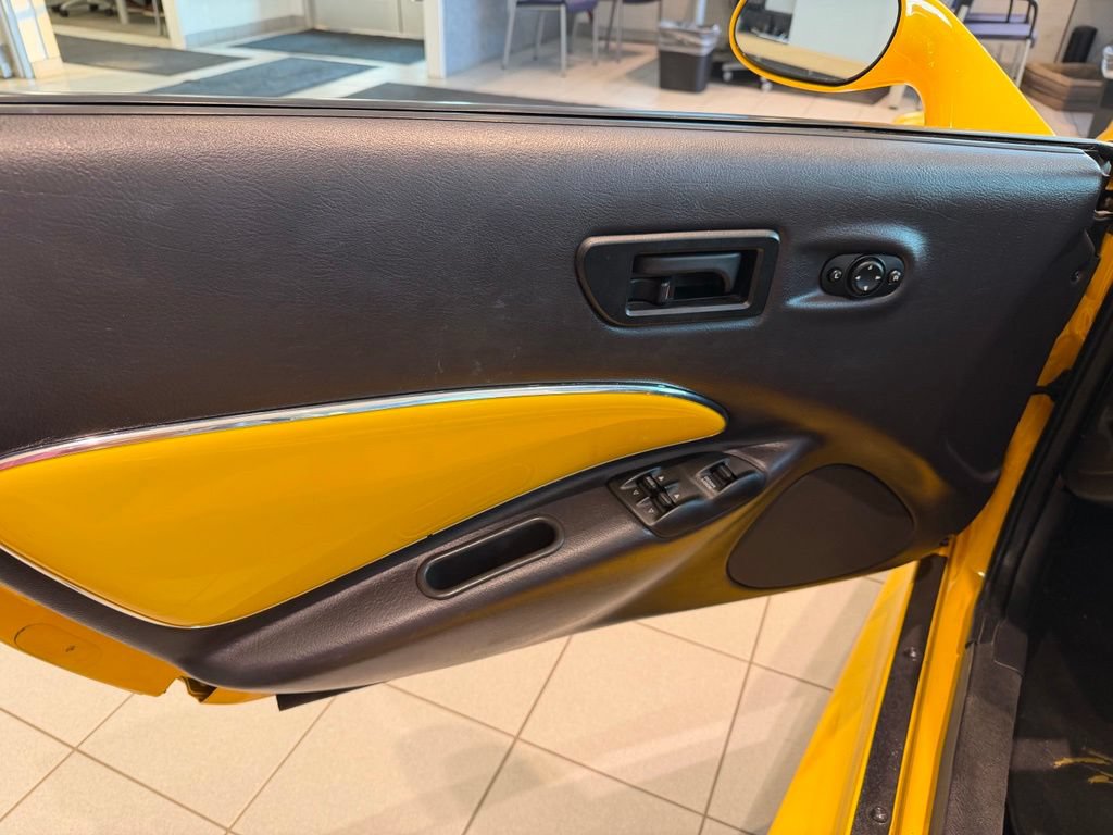 Used 2002 Chrysler Prowler RWD image 11