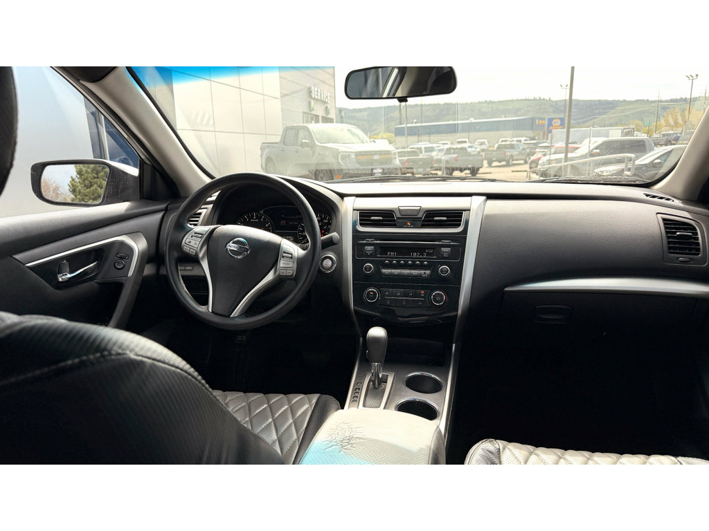 Used 2015 Nissan Altima 2.5 S w/ Power Driver Seat Package FWD image 13