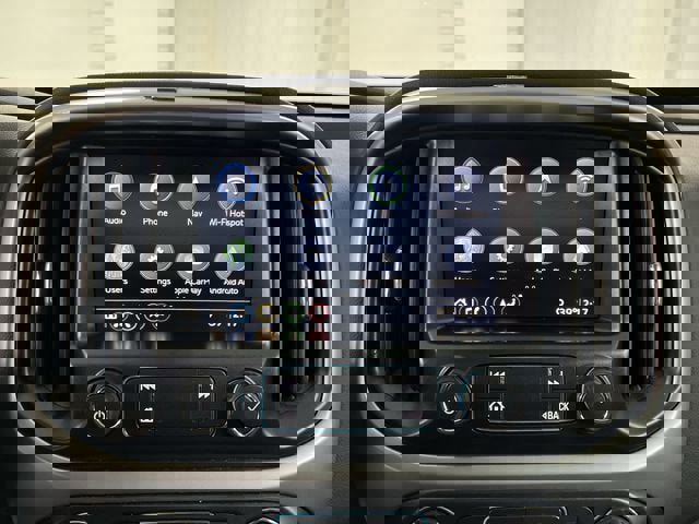 Used 2022 Chevrolet Colorado ZR2 image 13