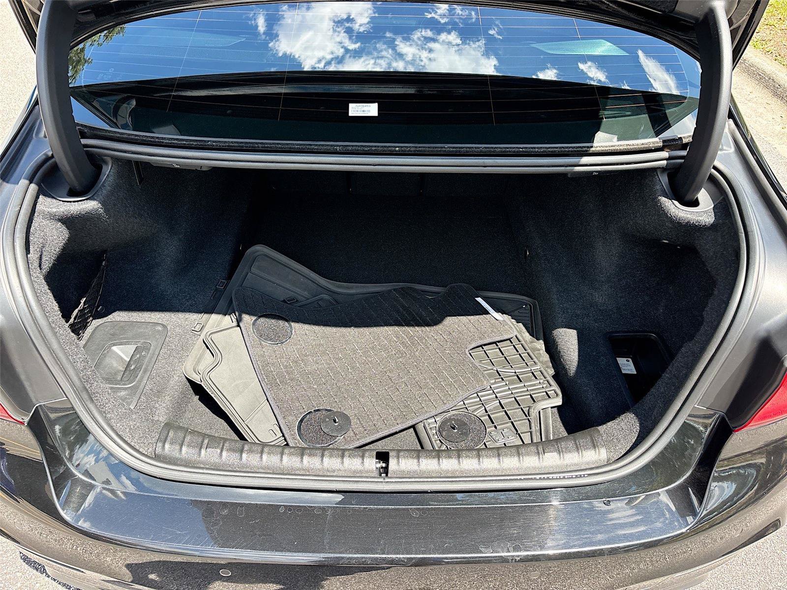 Used 2018 BMW 540i w/ M Sport Package RWD image 28