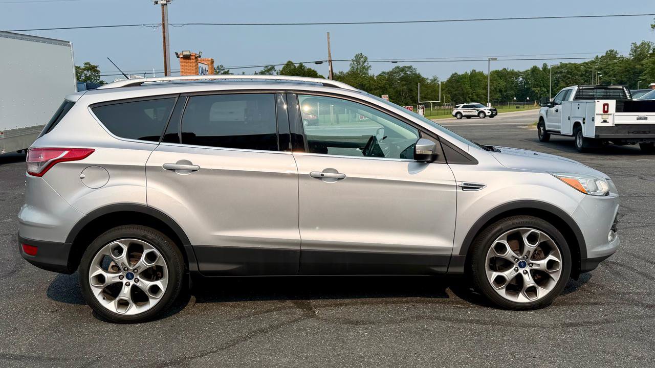 Used 2014 Ford Escape Titanium AWD/4WD image 5