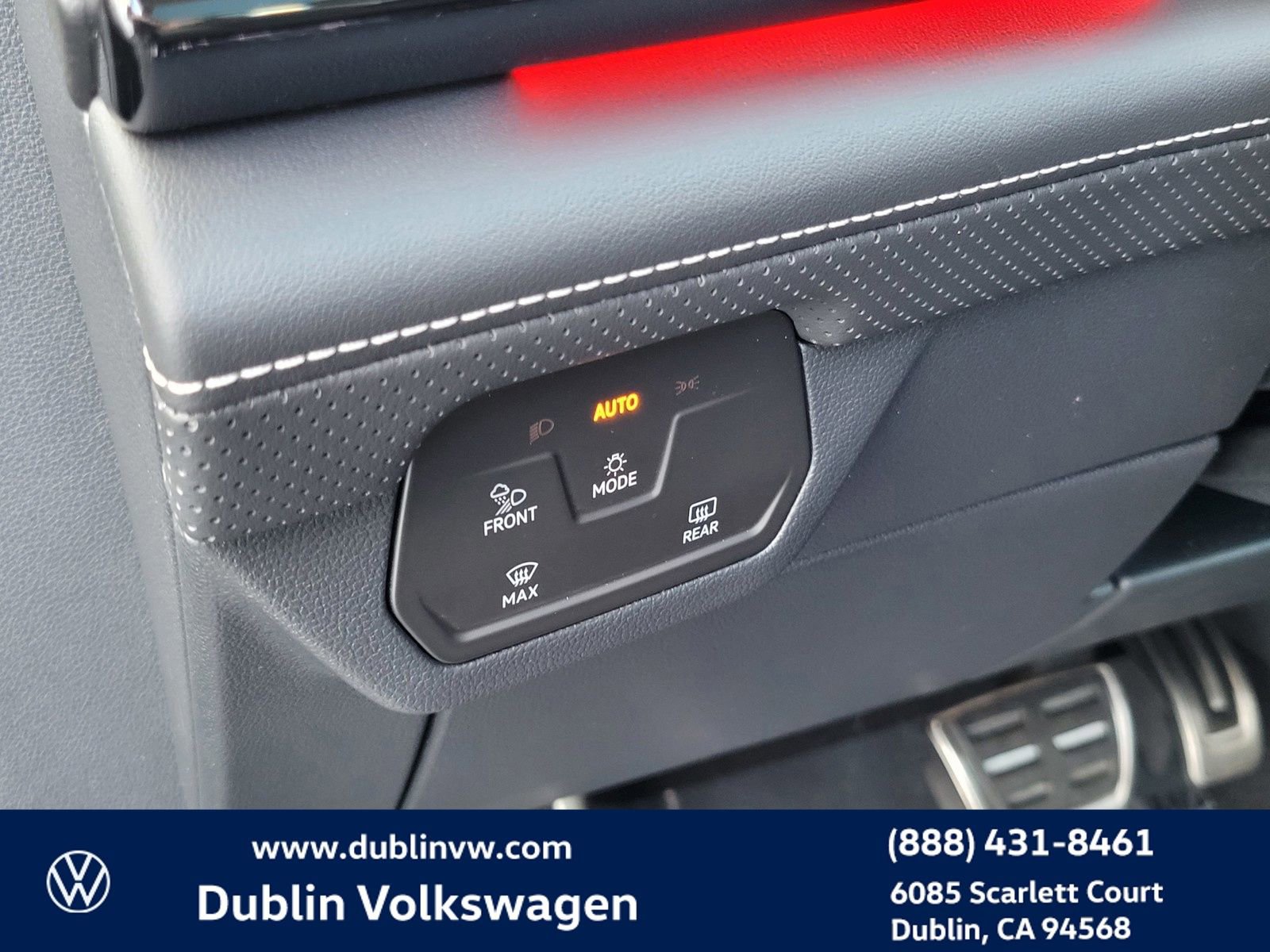 Certified 2025 Volkswagen Atlas SEL Premium R-Line image 19