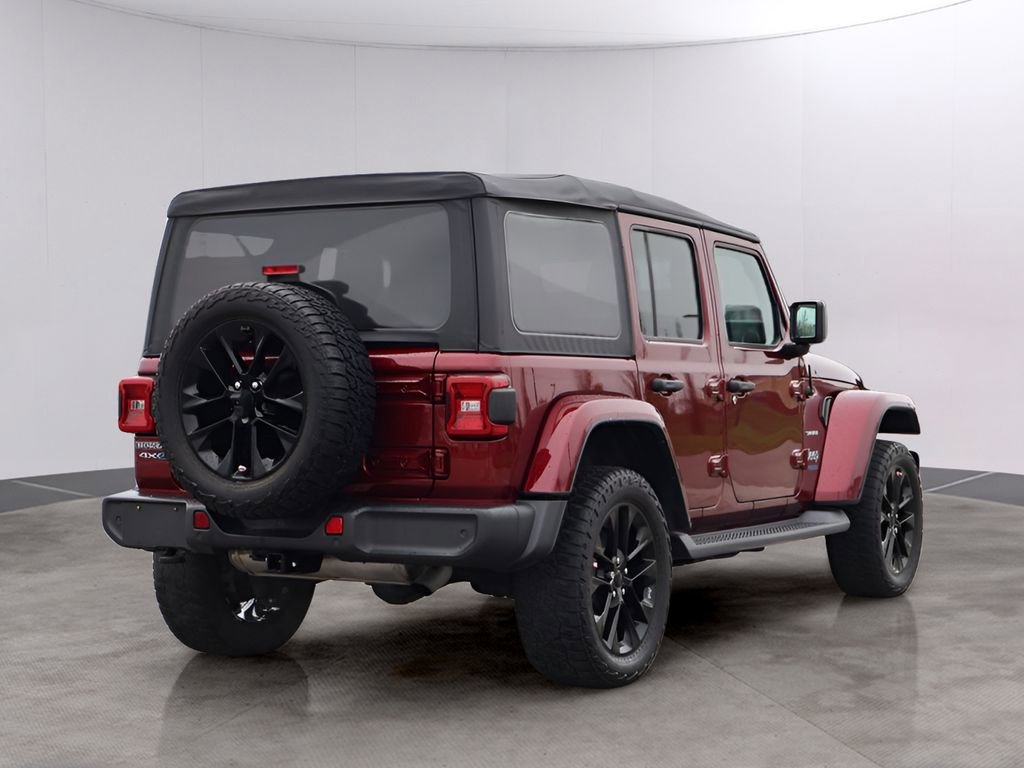 Used 2021 Jeep Wrangler Unlimited Sahara w/ Cold Weather Group AWD/4WD image 5