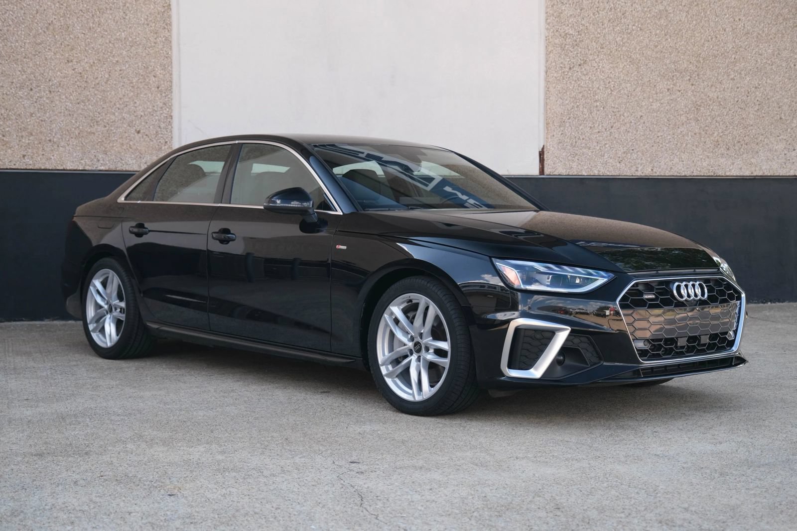 Used 2024 Audi A4 2.0T Premium Plus AWD/4WD image 5
