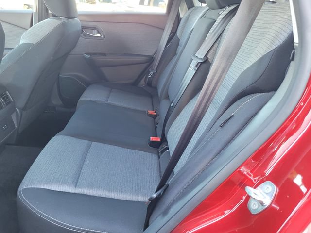Used 2022 Nissan Rogue SV FWD image 18