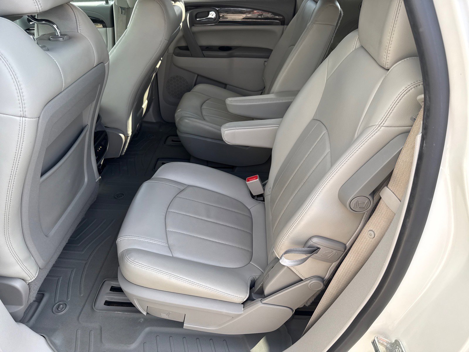 Used 2015 Buick Enclave Premium w/ Experience Buick Package image 11