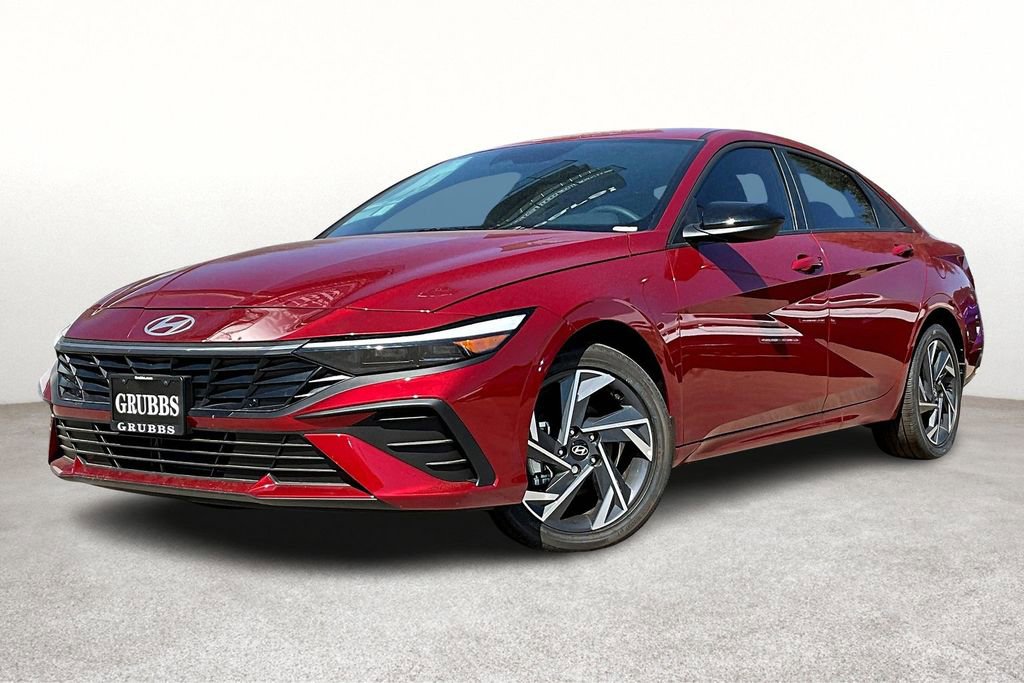 New 2025 Hyundai Elantra SEL image 2