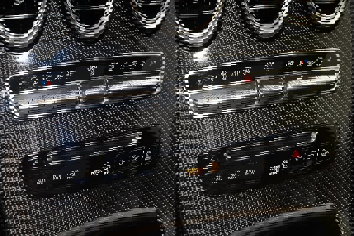 Used 2019 Mercedes-Benz GLC 63 AMG 4MATIC image 39