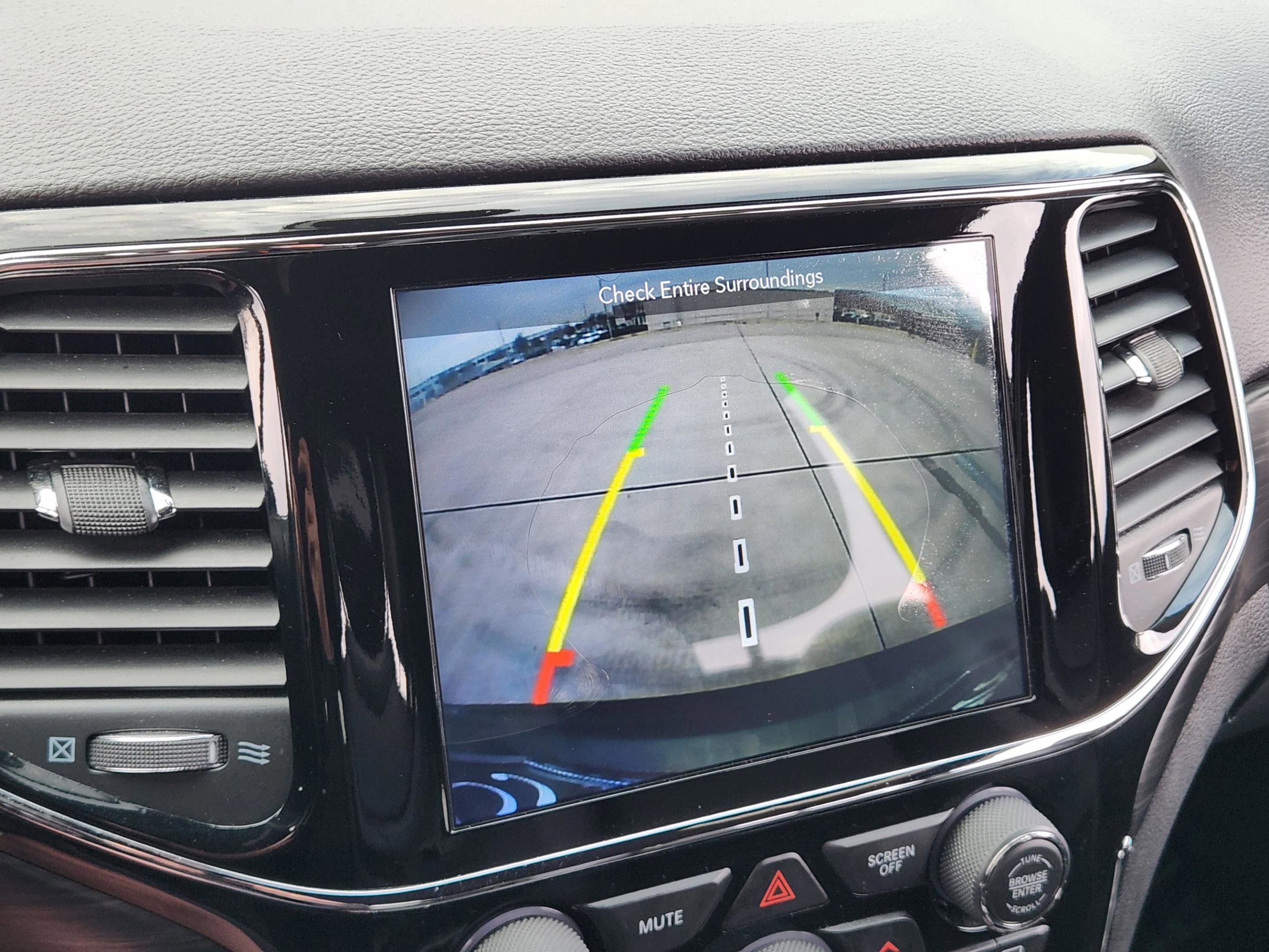 Used 2019 Jeep Grand Cherokee Altitude image 14