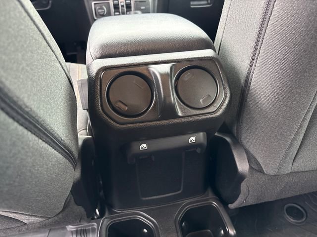 Used 2024 Jeep Wrangler Willys image 11