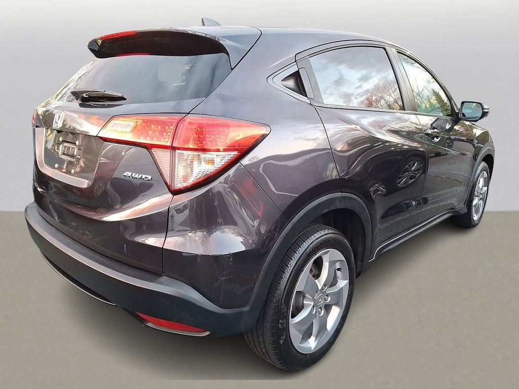Used 2017 Honda HR-V EX image 4