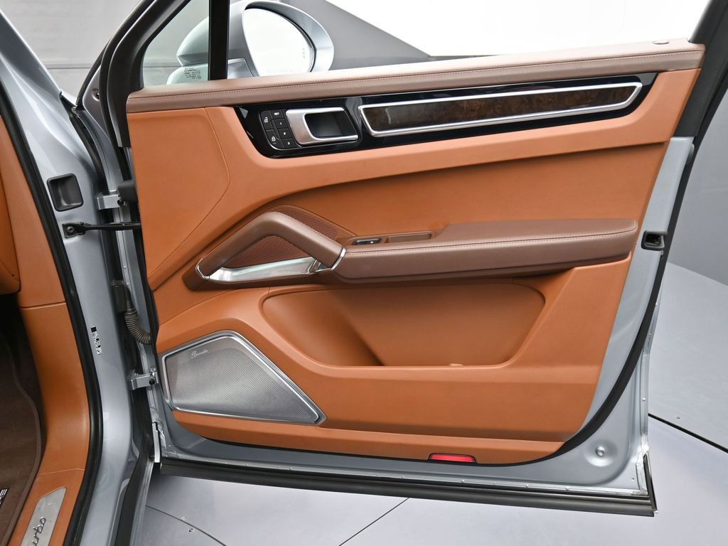 Certified 2023 Porsche Cayenne Turbo image 30