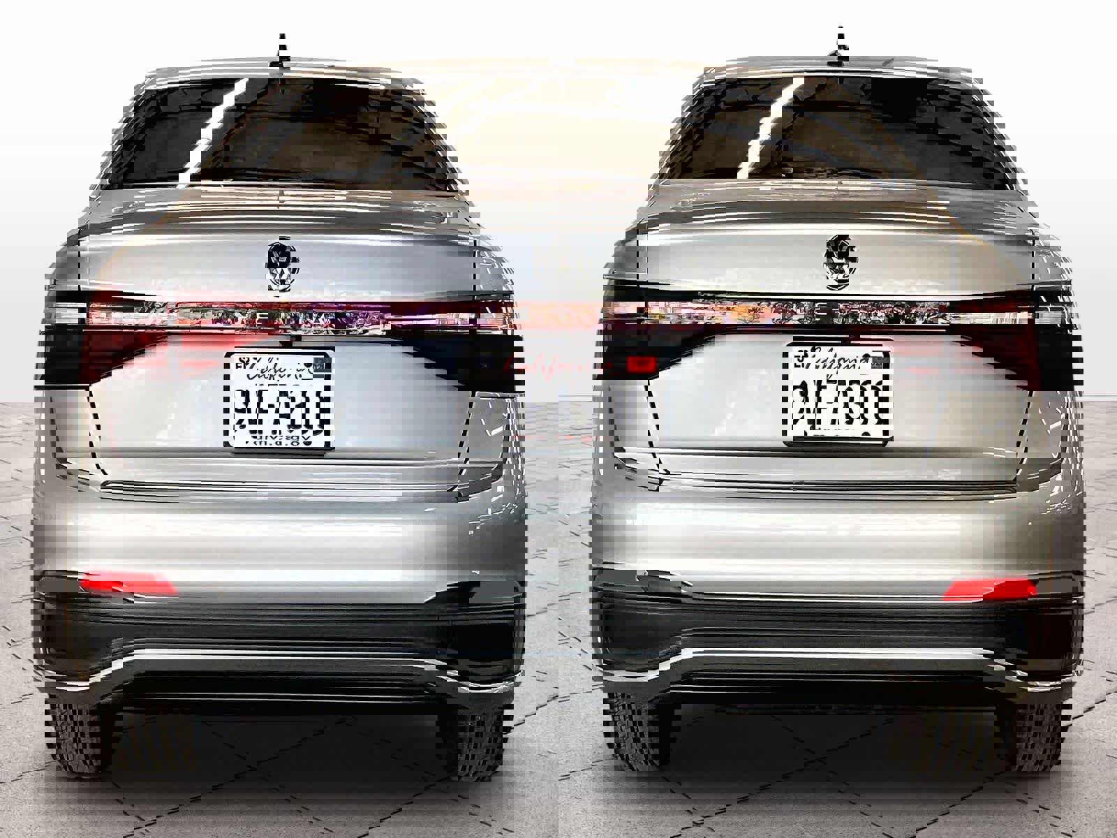 Used 2025 Volkswagen Jetta S image 3