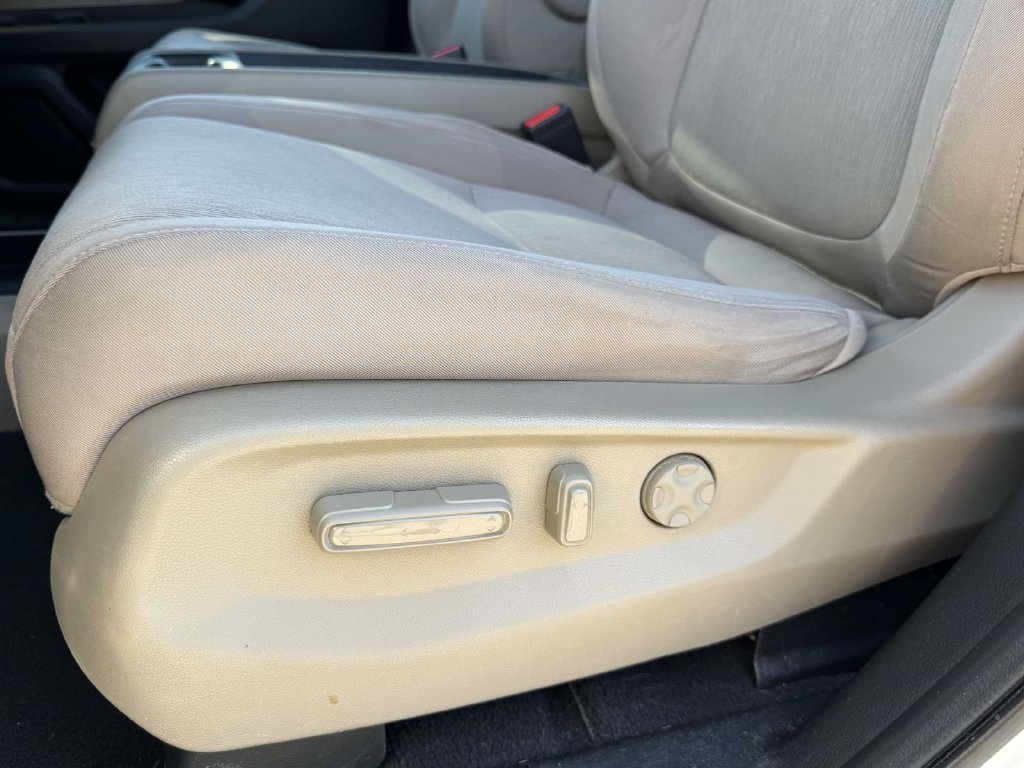 Used 2018 Honda Odyssey EX image 20