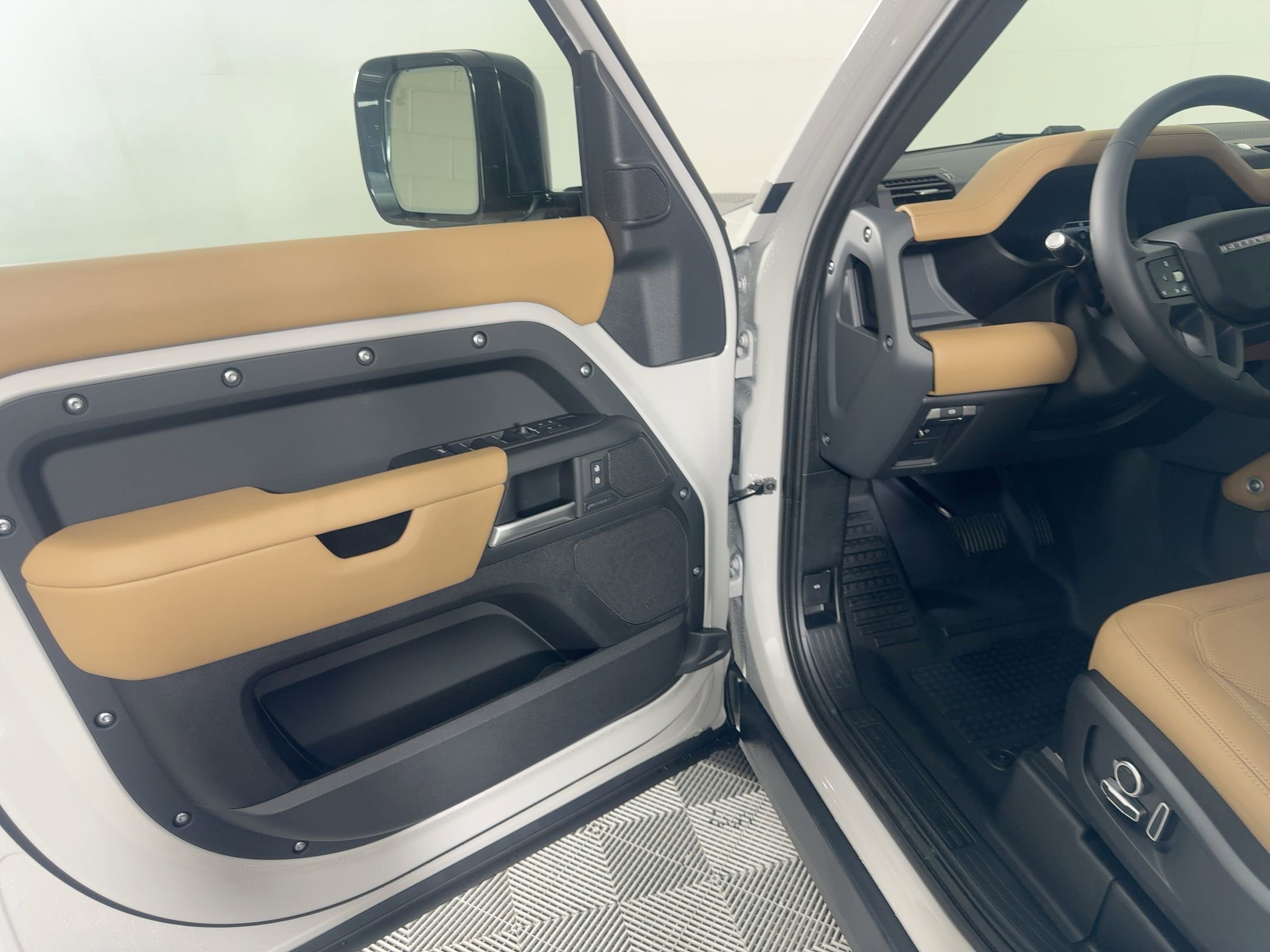 New 2026 Land Rover Defender 130 S image 5