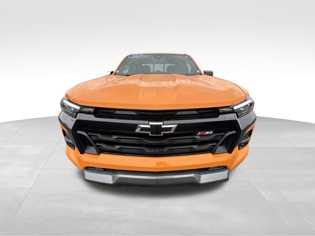 Used 2025 Chevrolet Colorado Z71 w/ Z71 Convenience Package 2 AWD/4WD image 28