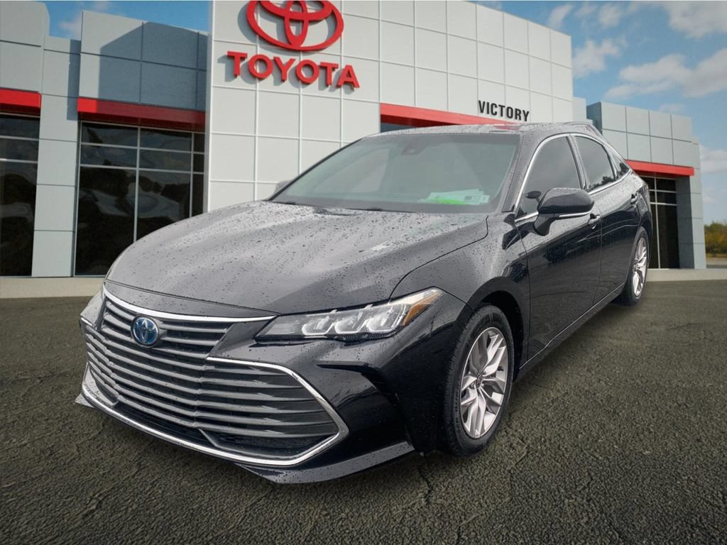Used 2022 Toyota Avalon XLE w/ Moonroof Package FWD image 7
