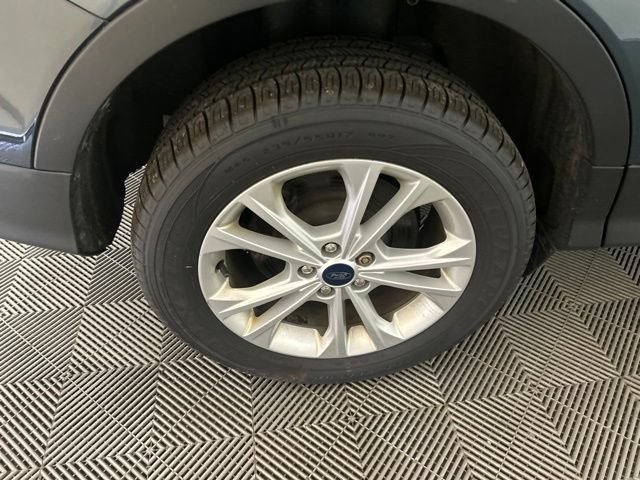 Used 2019 Ford Escape SEL AWD/4WD image 45