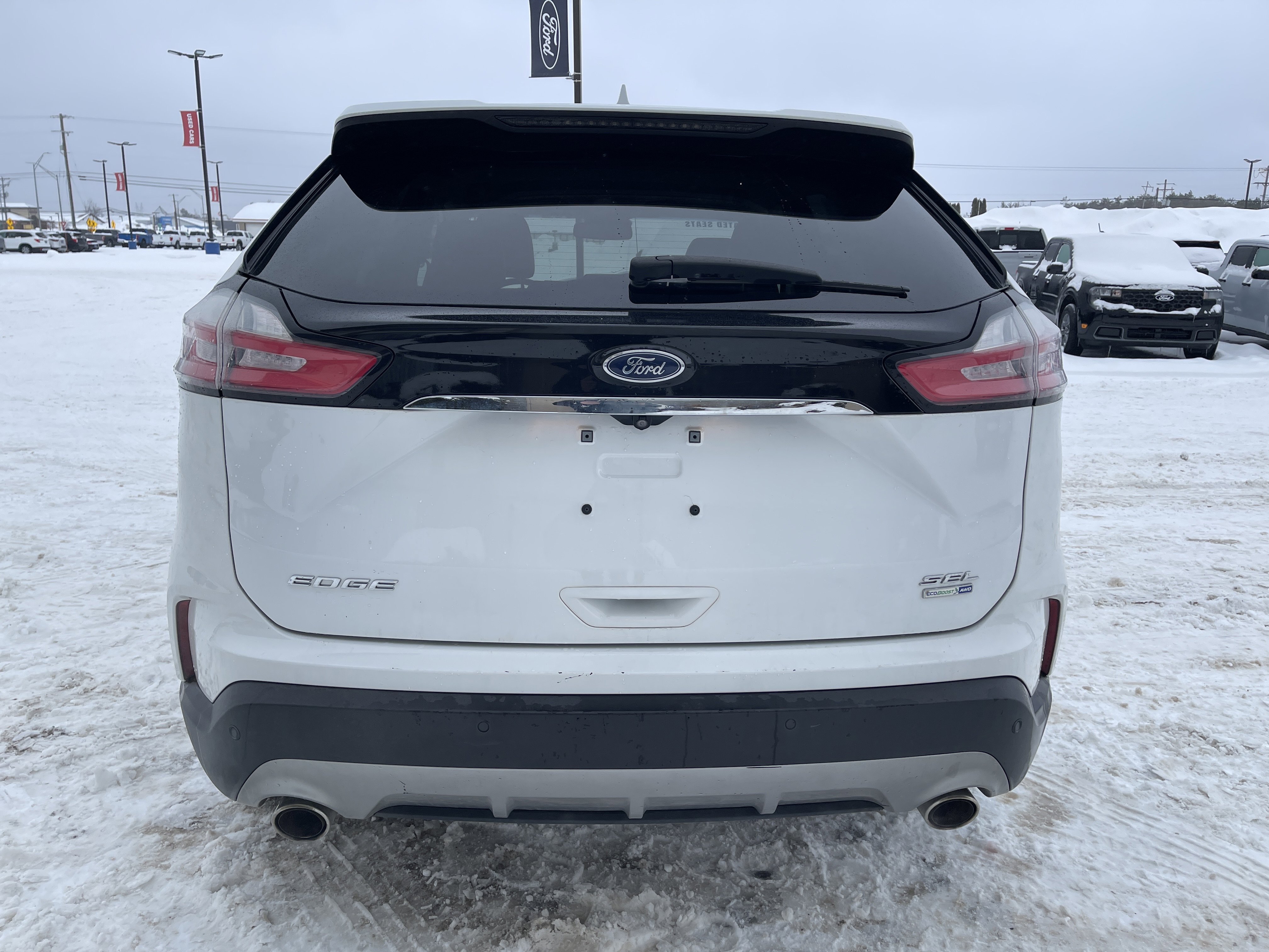 Used 2020 Ford Edge SEL image 4