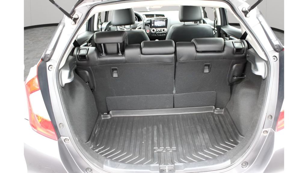 Used 2019 Honda Fit EX-L image 24