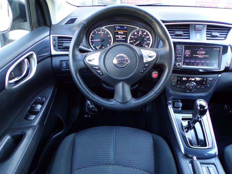 Used 2019 Nissan Sentra SR image 32