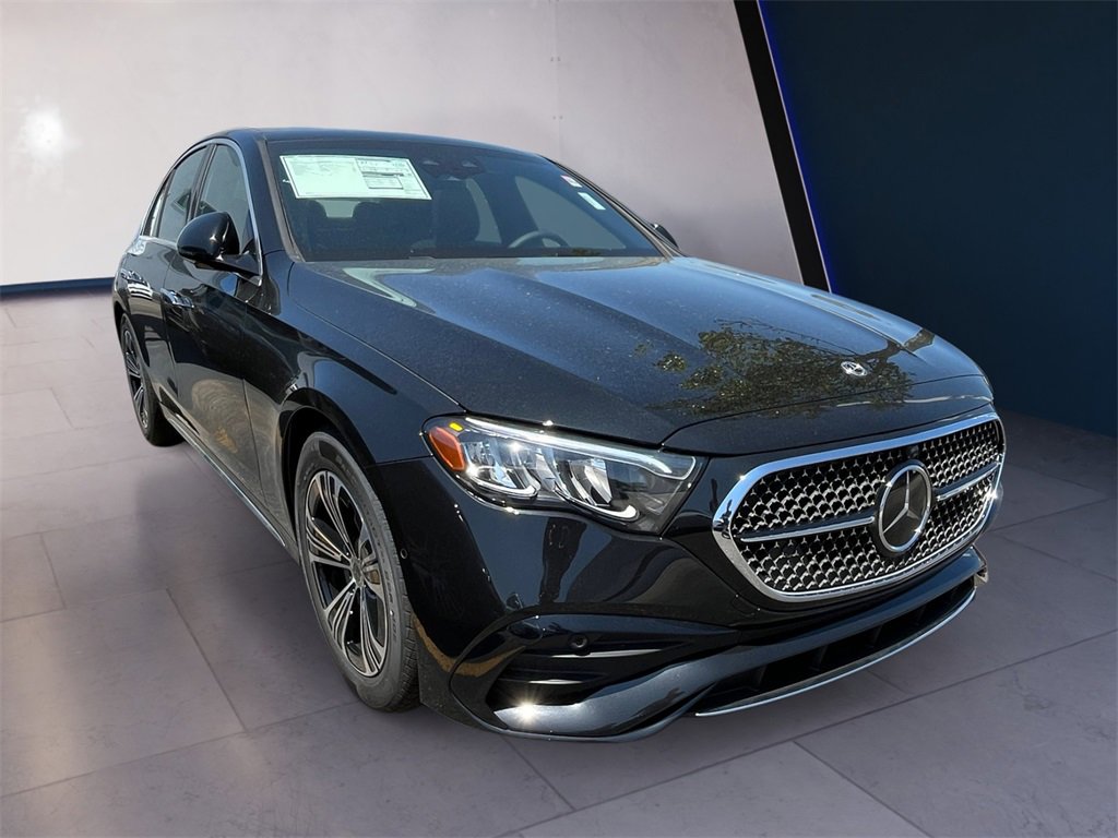 New 2025 Mercedes-Benz E 350 4MATIC Sedan image 4