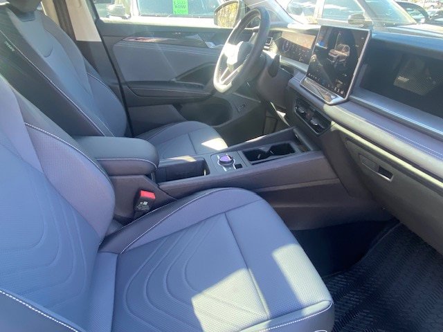 New 2026 Volkswagen Tiguan SE AWD/4WD image 12