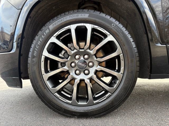 Certified 2023 GMC Acadia Denali w/ Black Diamond Edition image 14