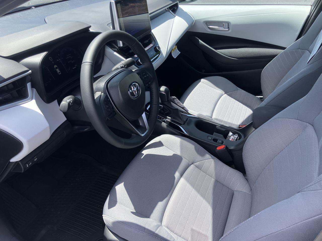 New 2026 Toyota Corolla SE FWD image 9