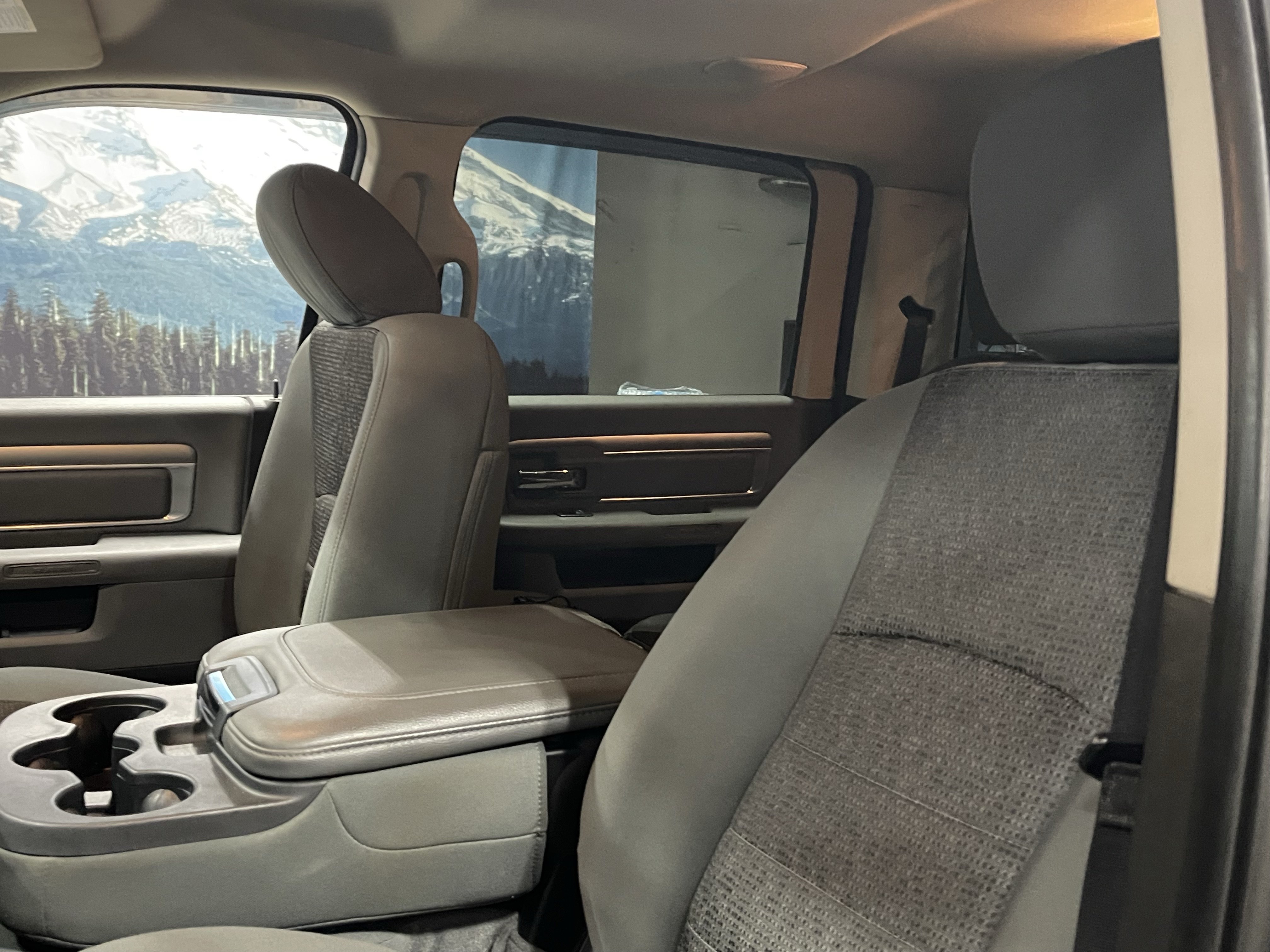 Used 2013 RAM 3500 Big Horn AWD/4WD image 19