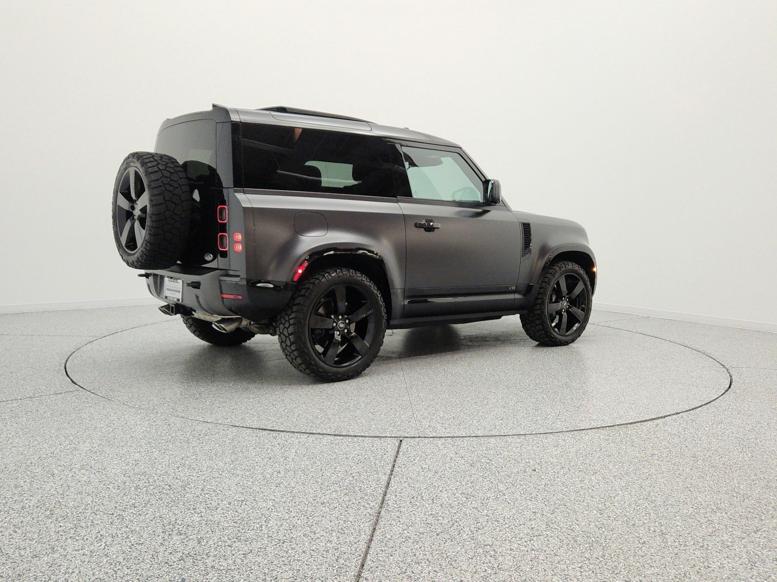 Used 2023 Land Rover Defender 90 Carpathian Edition AWD/4WD image 5
