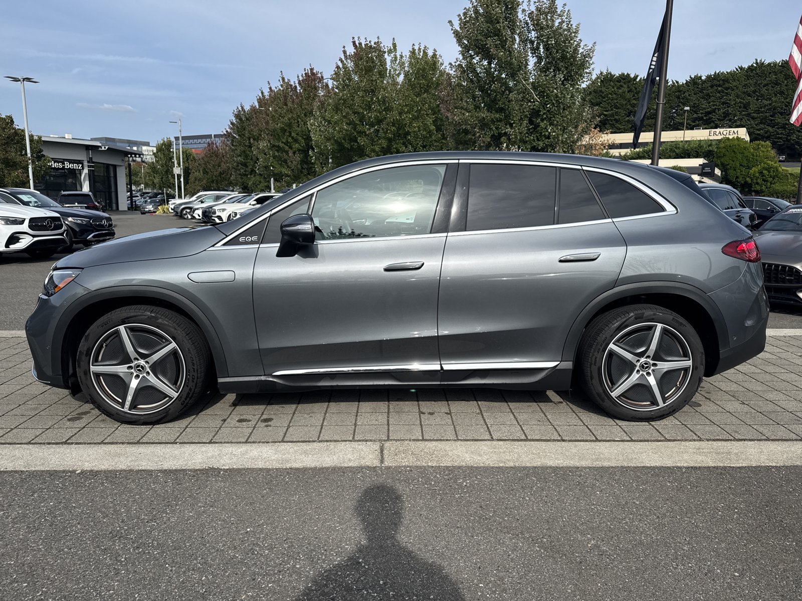 Used 2023 Mercedes-Benz EQE 350+ SUV image 9