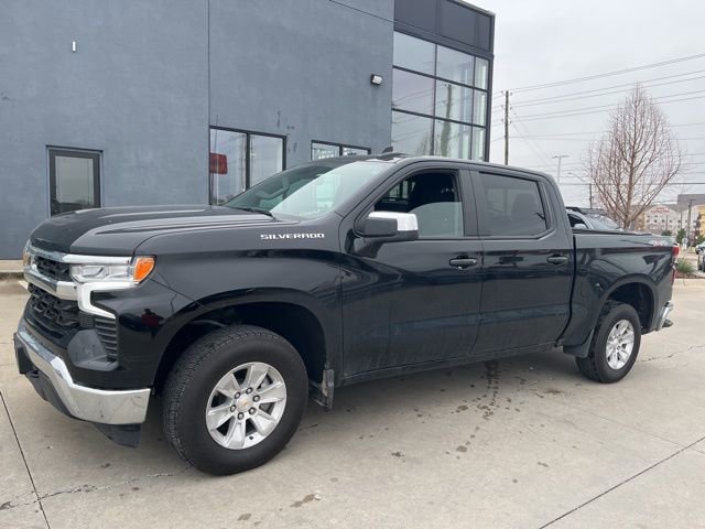 Used 2025 Chevrolet Silverado 1500 LT image 4